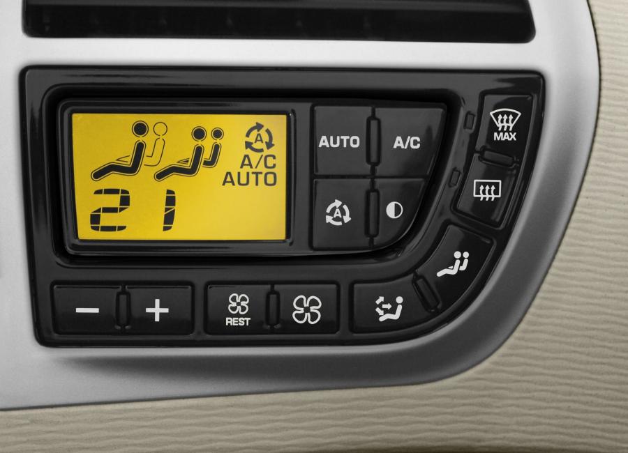  Citroen C4 Grand Picasso 2007 года  (фото 53 из 133)